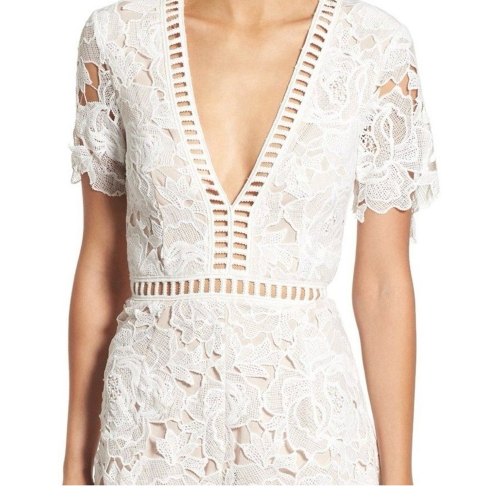 Missguided Lace Romper - Size 2 - Picture 2 of 9